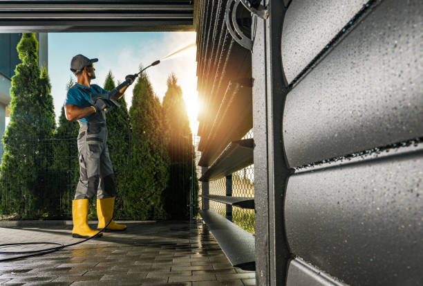 Best Commercial Pressure Washing in Blue Grass, IA